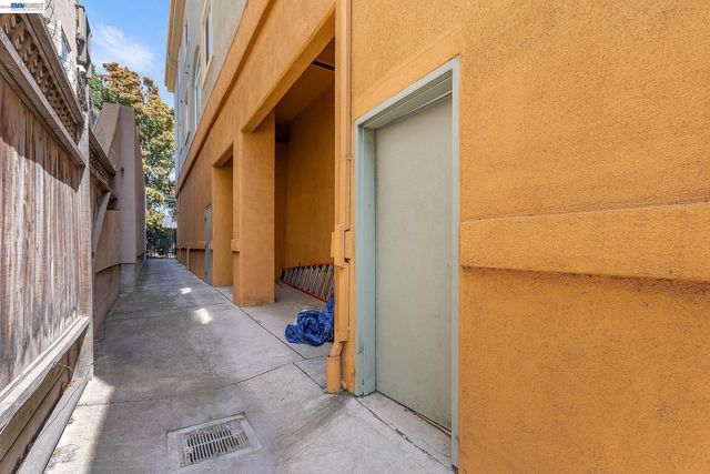 727 San Pablo Ave, Albany, CA 94706