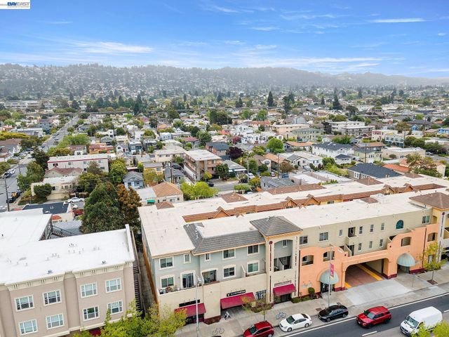 727 San Pablo Ave, Albany, CA 94706