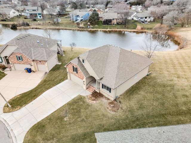 3163 N Lake Ridge Ct, Wichita, KS 67205