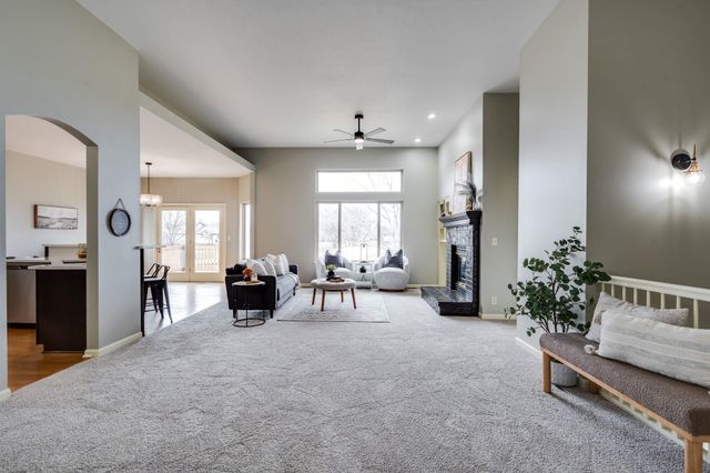 3163 N Lake Ridge Ct, Wichita, KS 67205