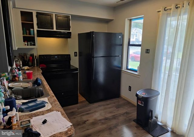 2 BRIAN CT, New Castle, DE 19720