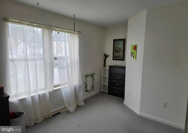 2 BRIAN CT, New Castle, DE 19720
