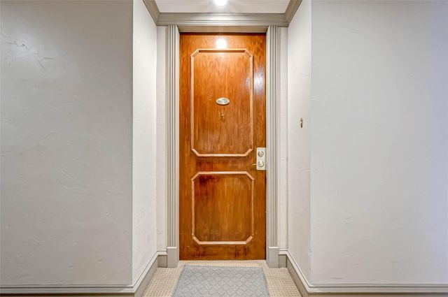 5150 Hidalgo Street 402, Houston, TX 77056