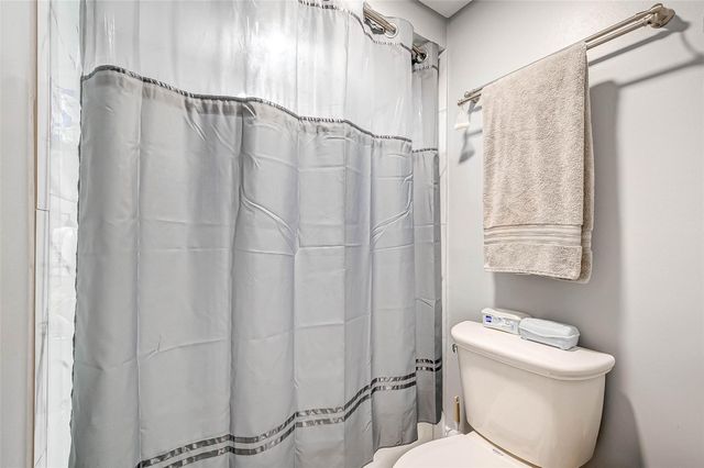 5150 Hidalgo Street 402, Houston, TX 77056