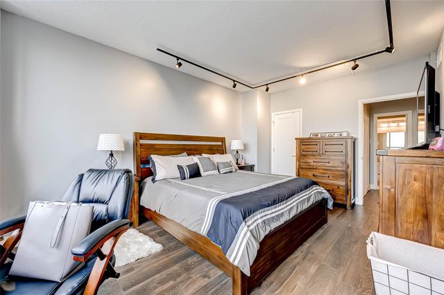 5150 Hidalgo Street 402, Houston, TX 77056