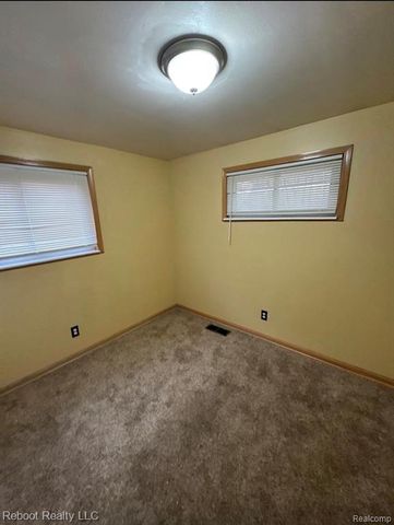 1617 Dillon Street, Saginaw, MI 48601