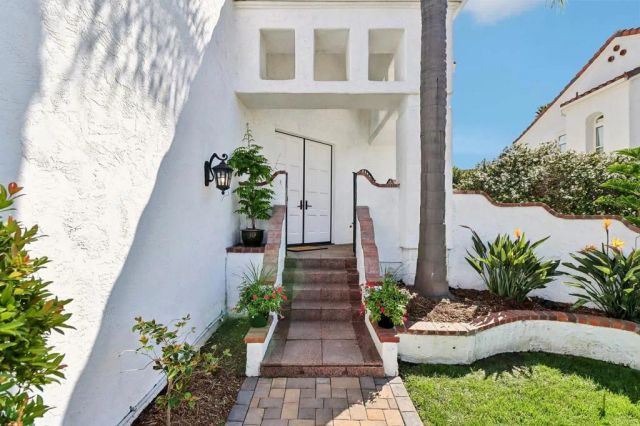 4923 Amador Drive, Oceanside, CA 92056