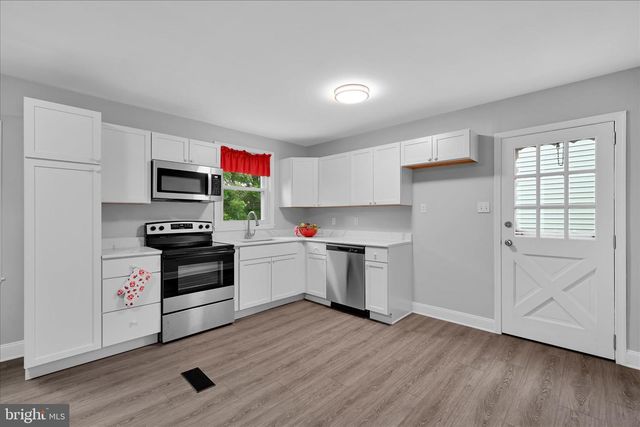 3947 ELMERTON AVE, Harrisburg, PA 17109