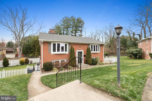 10600 SPRINGMANN DR, Fairfax, VA 22030