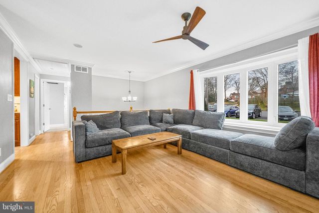 10600 SPRINGMANN DR, Fairfax, VA 22030