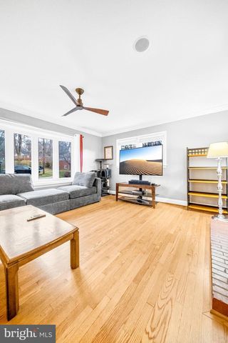 10600 SPRINGMANN DR, Fairfax, VA 22030