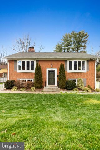 10600 SPRINGMANN DR, Fairfax, VA 22030