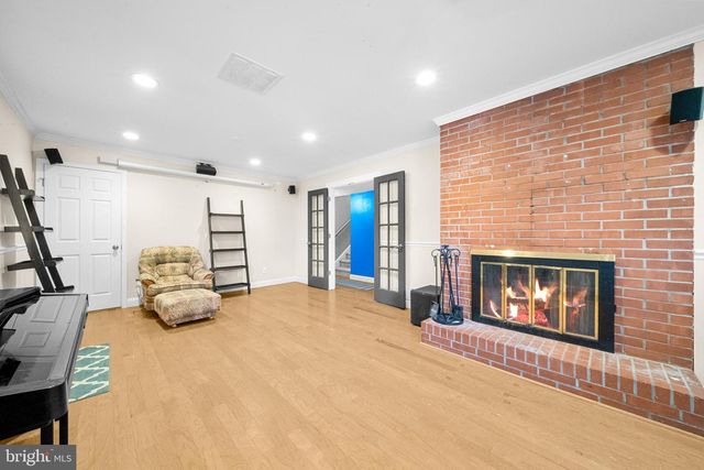 10600 SPRINGMANN DR, Fairfax, VA 22030