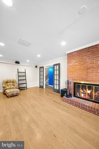 10600 SPRINGMANN DR, Fairfax, VA 22030