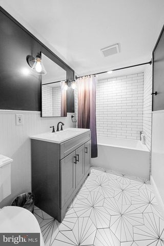 10600 SPRINGMANN DR, Fairfax, VA 22030