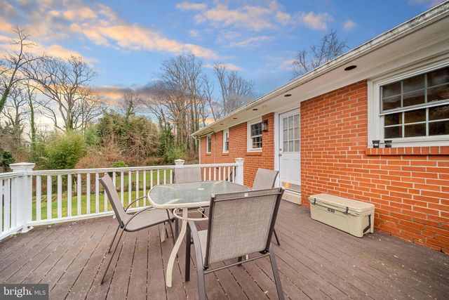 10600 SPRINGMANN DR, Fairfax, VA 22030