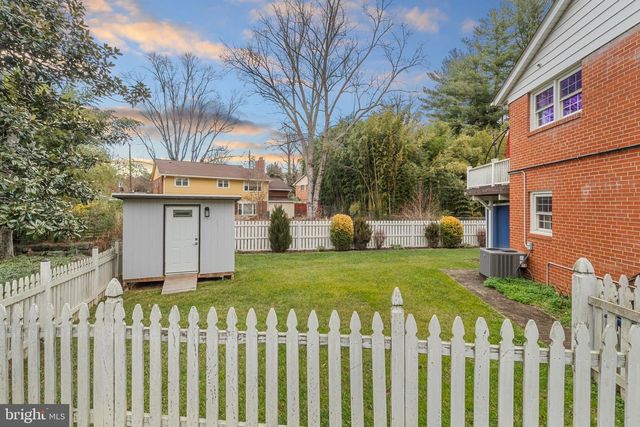 10600 SPRINGMANN DR, Fairfax, VA 22030