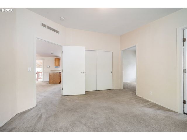 4802 Se 133RD Dr, Portland, OR 97236