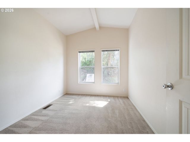 4802 Se 133RD Dr, Portland, OR 97236