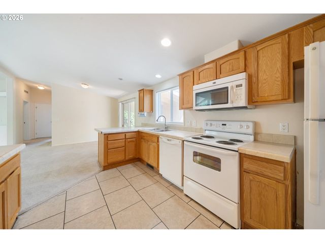 4802 Se 133RD Dr, Portland, OR 97236