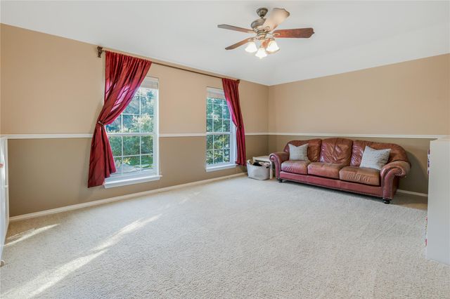1009 Rutherford DR, Leander, TX 78641