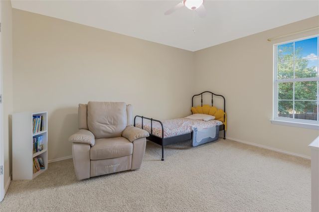 1009 Rutherford DR, Leander, TX 78641