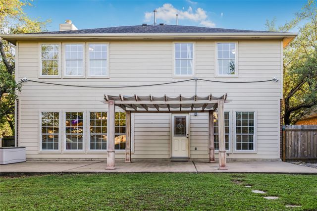 1009 Rutherford DR, Leander, TX 78641