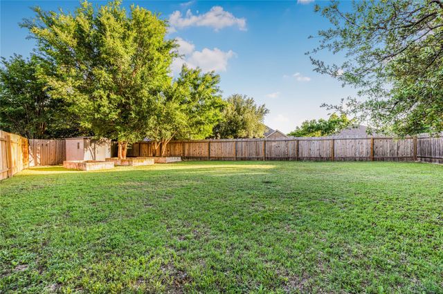1009 Rutherford DR, Leander, TX 78641