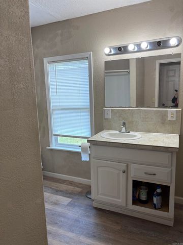 1022 Sulphur Springs, Malvern, AR 71924