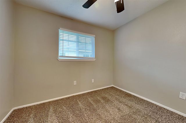 16854 Gleneagle Drive N, Conroe, TX 77385