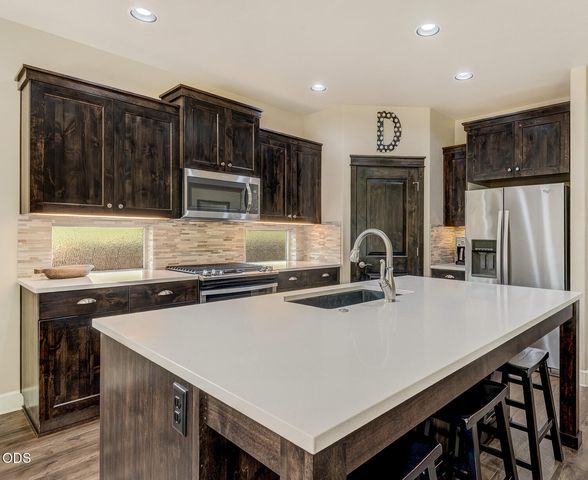 63177 NE Meridian Place, Bend, OR 97701