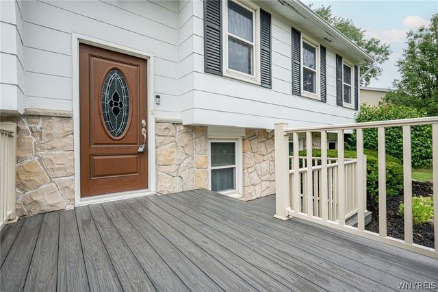 64 Candy Lane, Orchard Park, NY 14127