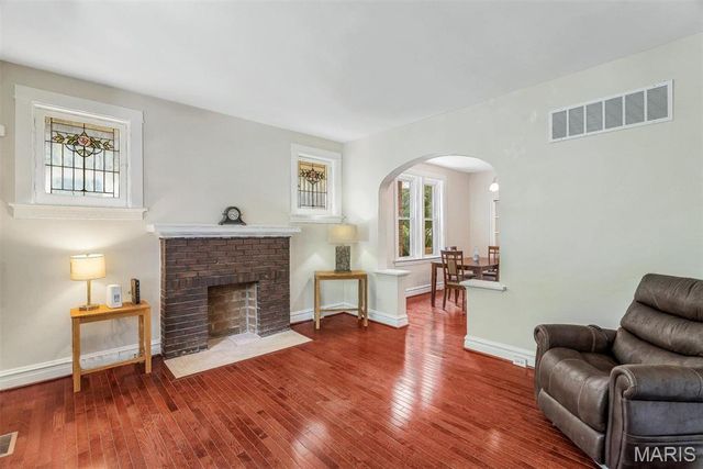 5620 Leona Street, St Louis, MO 63116
