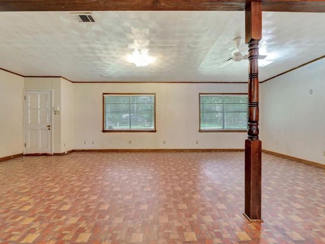 602 Devereaux Street, Diboll, TX 75941