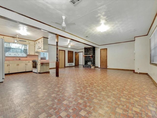 602 Devereaux Street, Diboll, TX 75941