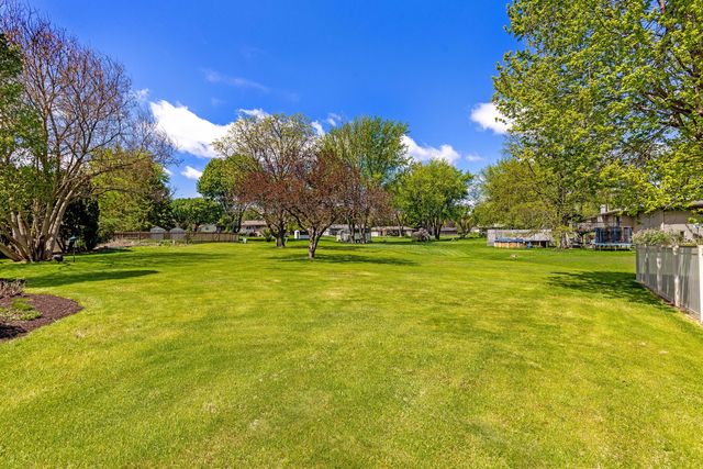 3364 CAVENDISH Court, Rockford, IL 61109