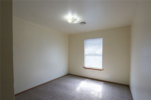 2223 W Roselawn Street, Rogers, AR 72756