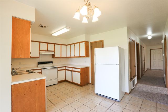 2223 W Roselawn Street, Rogers, AR 72756