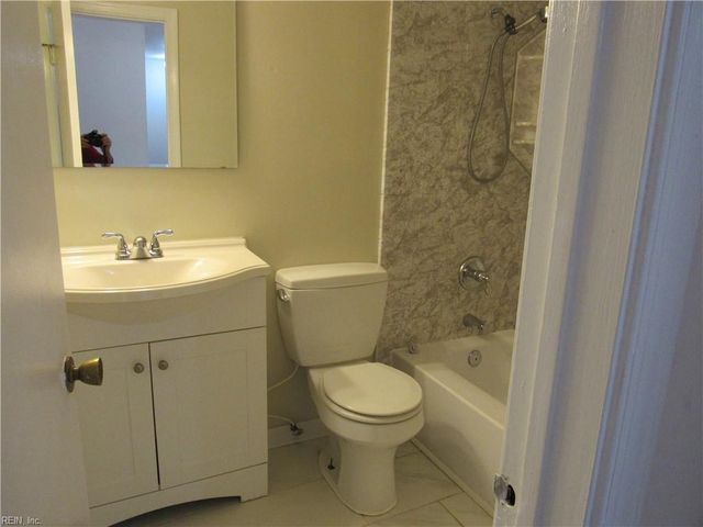800 Saint Denis CT, Virginia Beach, VA 23455