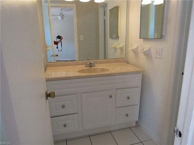 800 Saint Denis CT, Virginia Beach, VA 23455