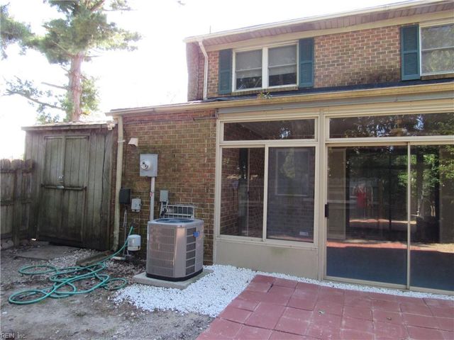 800 Saint Denis CT, Virginia Beach, VA 23455