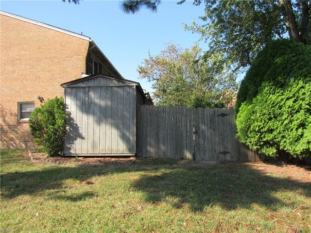 800 Saint Denis CT, Virginia Beach, VA 23455