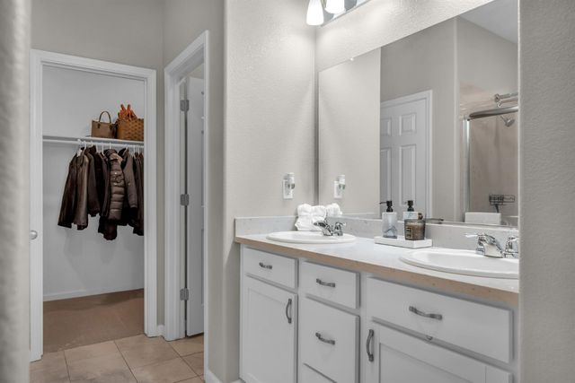 9040 Quartet Ave, Roseville, CA 95747