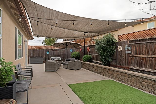 9040 Quartet Ave, Roseville, CA 95747