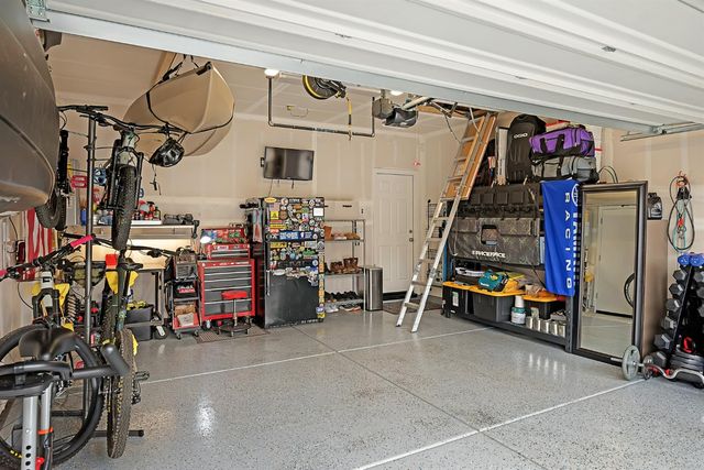 9040 Quartet Ave, Roseville, CA 95747