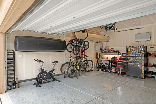 9040 Quartet Ave, Roseville, CA 95747