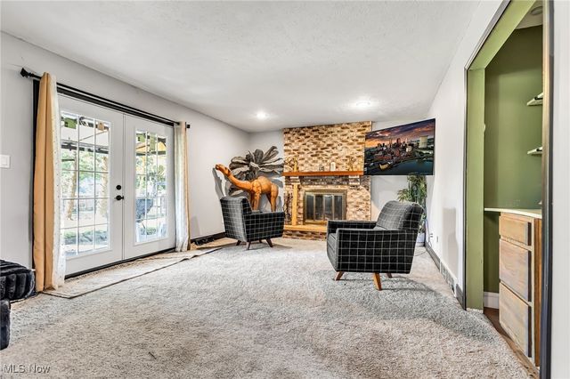 10060 Ridgewood Drive, Twinsburg, OH 44087