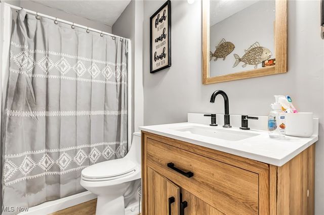 10060 Ridgewood Drive, Twinsburg, OH 44087