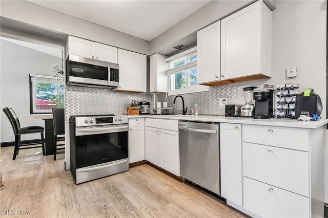 10060 Ridgewood Drive, Twinsburg, OH 44087