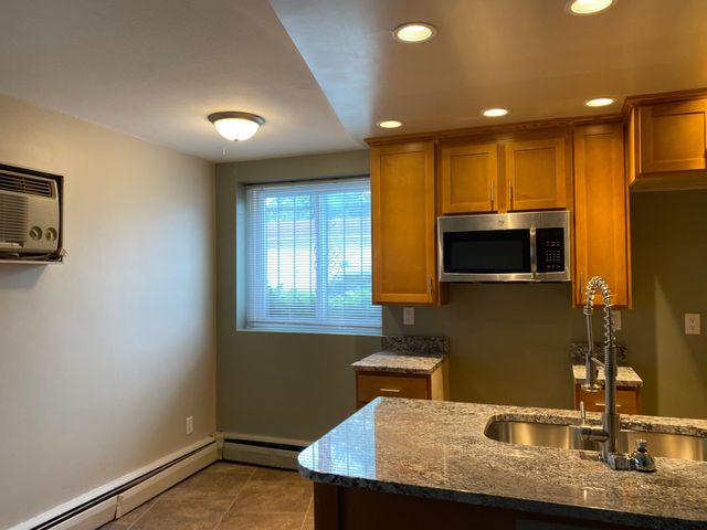 2637 S Pleasant Avenue S 5, Minneapolis, MN 55408
